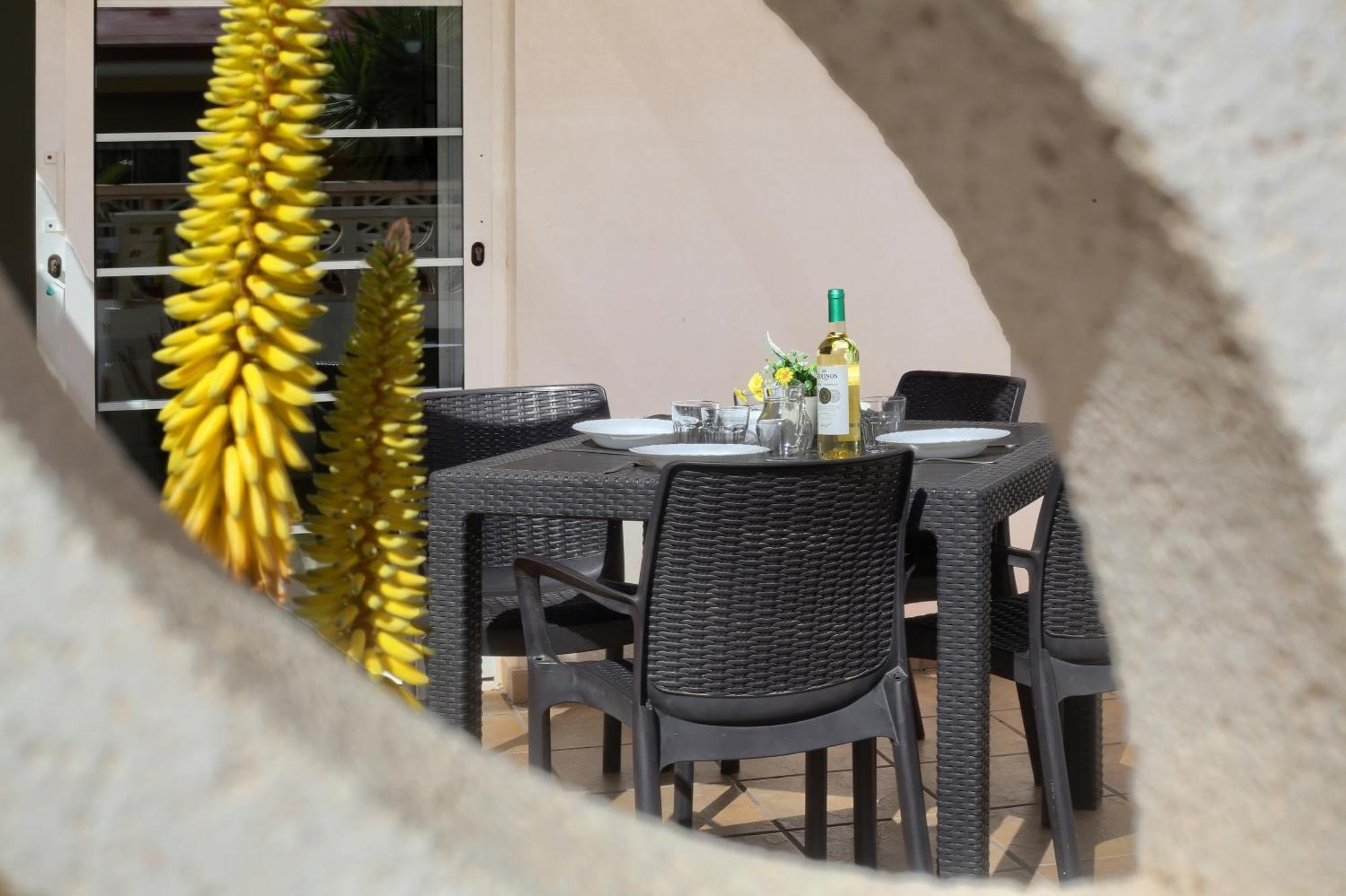Residencia Lena Apartment Corralejo Exterior photo