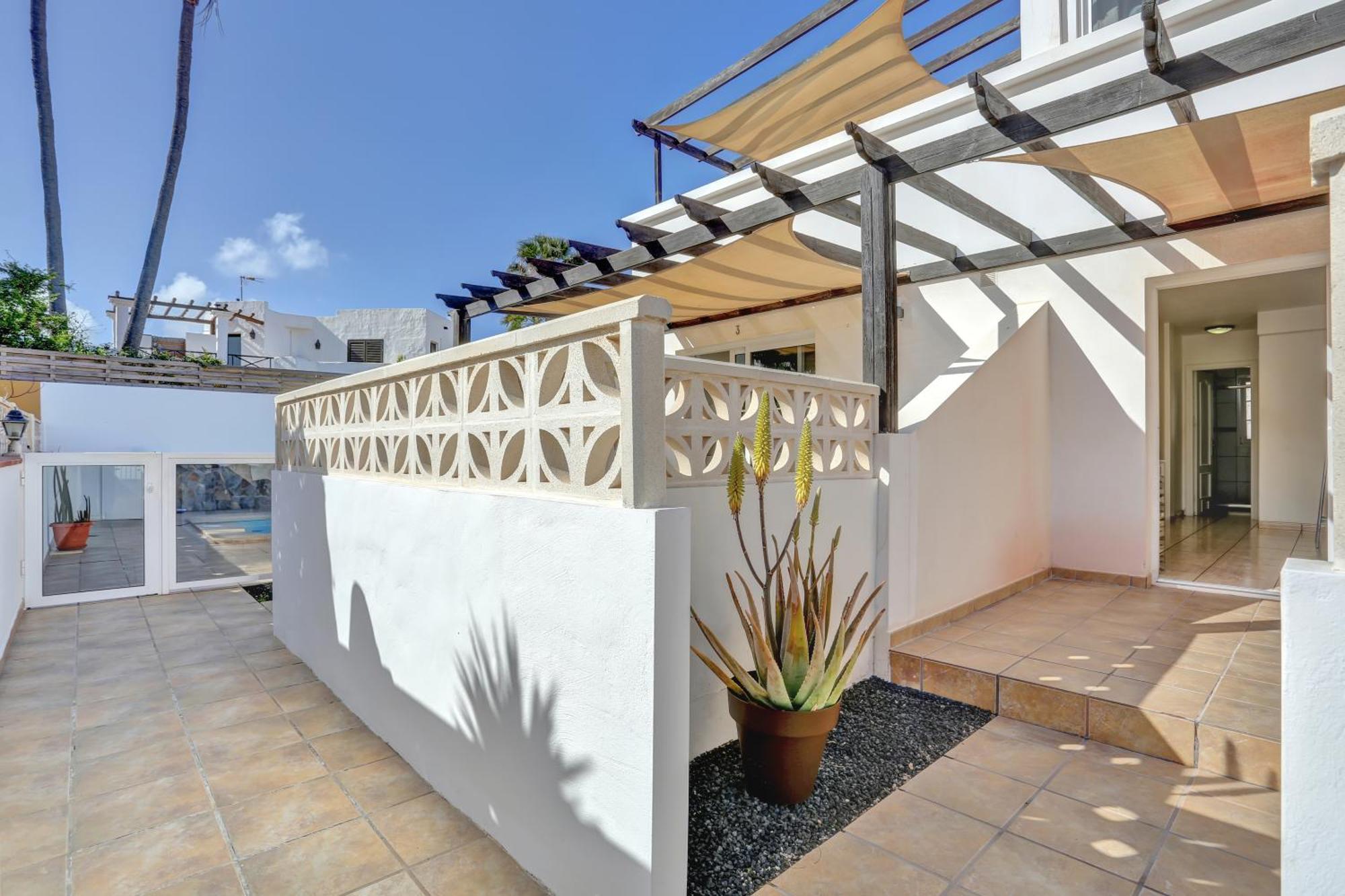 Residencia Lena Apartment Corralejo Exterior photo